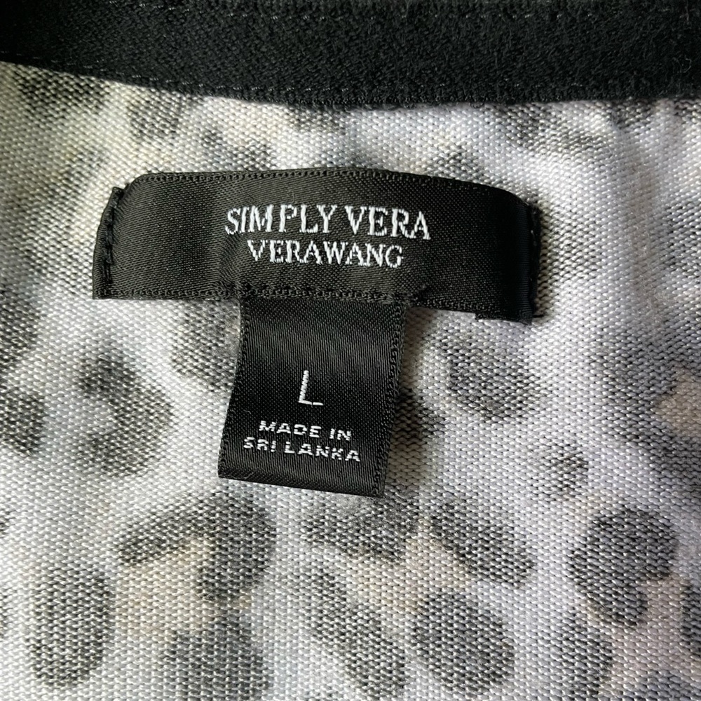 Simply Vera | Vera Wang Leopard Print Lightweight Sweater L - Picture 9 of 10